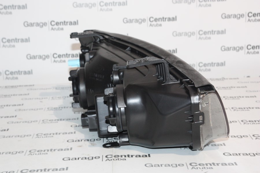 HEAD LAMP ELA LH 00-03