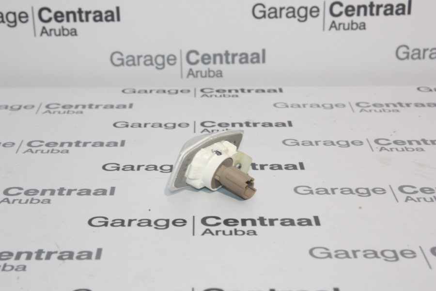 SIGNAL LAMP TER RH (IN FENDER)