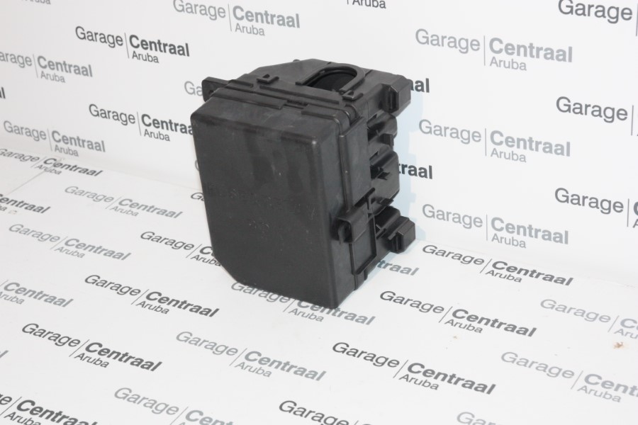 FUSE BOX H10 06- (ENG ROOM)