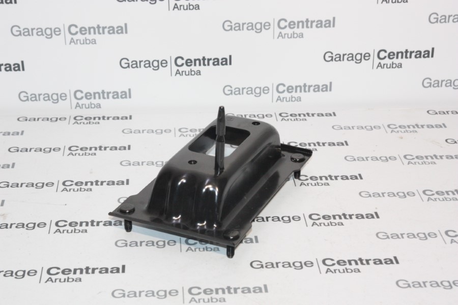 BRACKET I30 LH RR BUMPER 07-