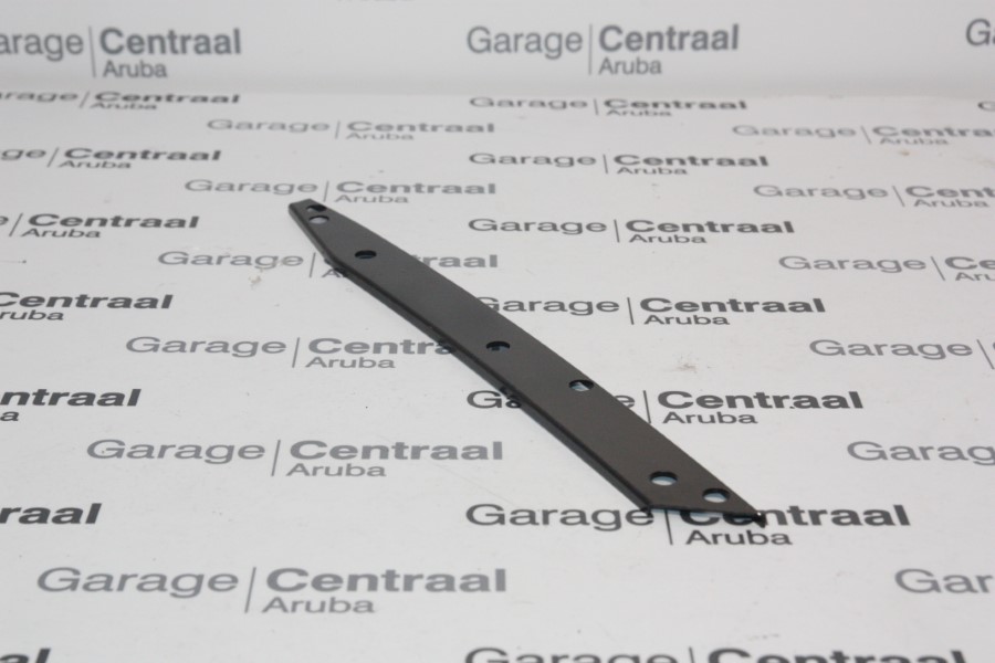 BRACKET H-1 LH FR/BMPR 04-