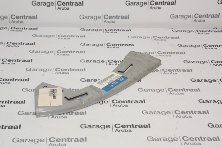 RETAINER SAN FR/BUMPER