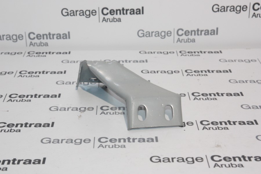 BRACKET COU RH RR BMPR