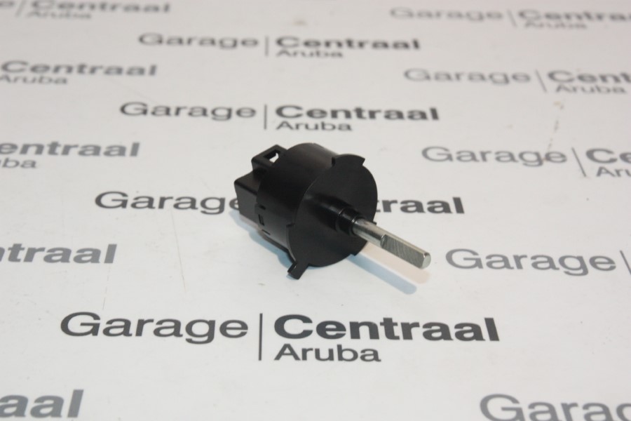 SWITCH ACC BLOWER 06- 