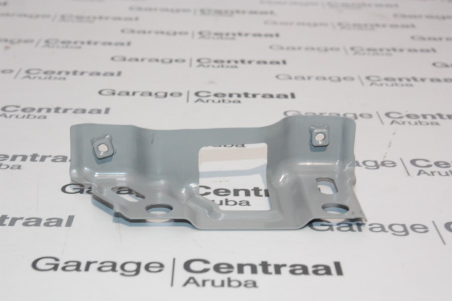 BRACKET TUC LH FR/FENDER 