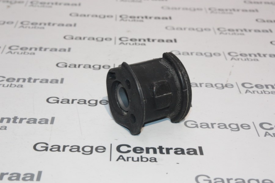 BUSHING ACC -98 LWR-ARM RH 