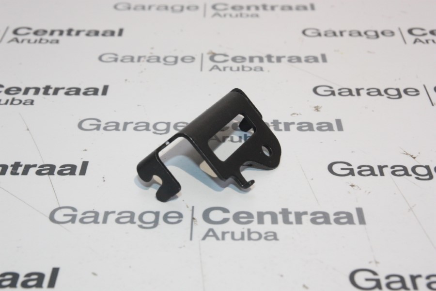 BRACKET ELA FR/PANEL CNTR 11- 