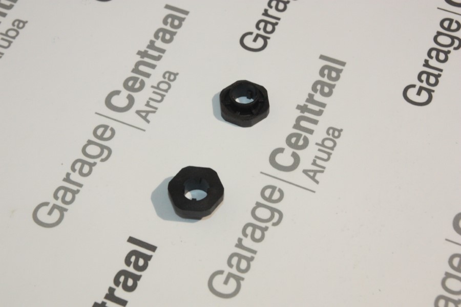 BUSHING TUC GLASS T/GATE LFTR 