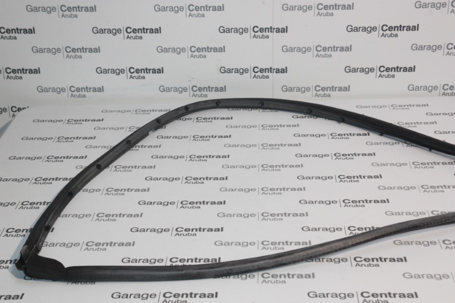 DOOR-SEAL-LH-RR-DOOR-AMAROK 