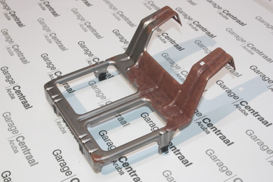 CLAMP-AMA-RETAINING 