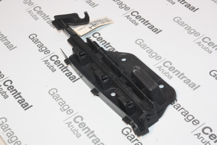 BRACKET EOS LH FRT BMPR SIDE 07- 