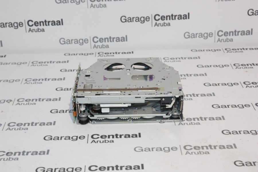 RADIO/CD/MP3 PLAYER