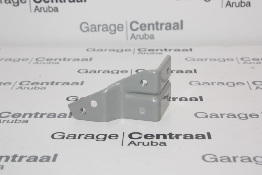 BRACKET TUC RH FR/FENDER 10-