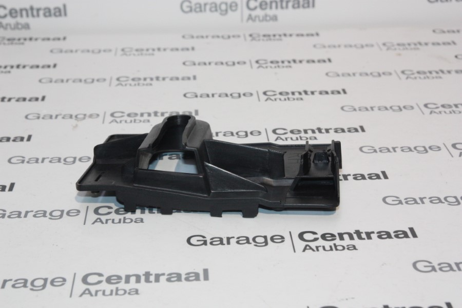BRACKET H100 RH FR/BUMPER 04-