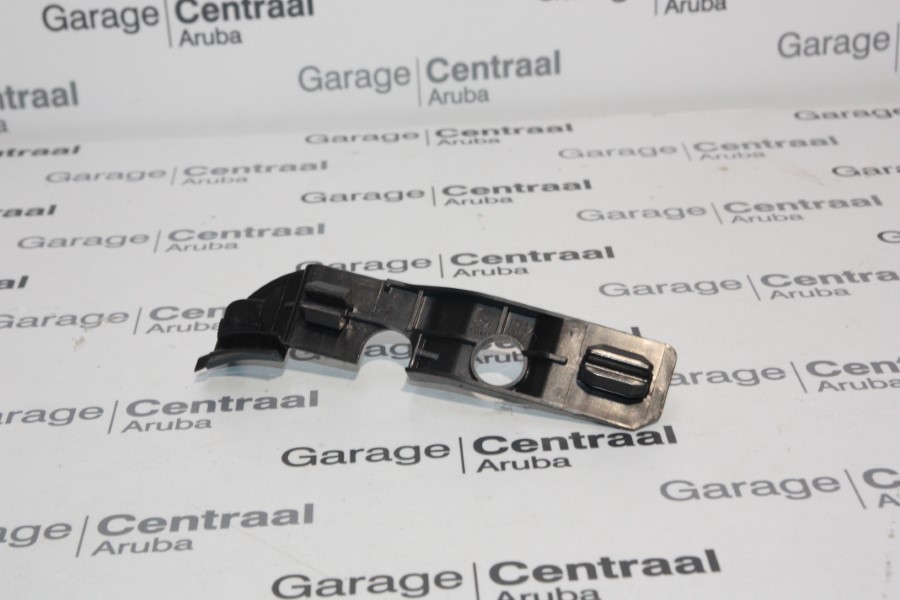 RETAINER GET RH FR/BMPR 06-