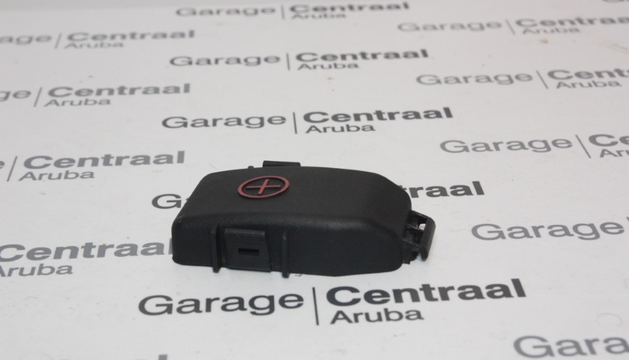 CAP SAN BAT/TERMINAL (+) 06- 