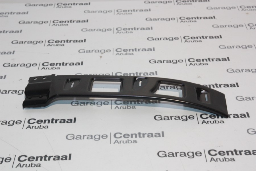BRACKET H-1 RH RR/BUMPER 04- 
