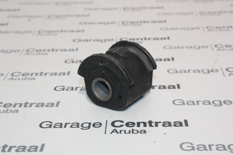 BUSHING ACC -98 LWR-ARM RH 