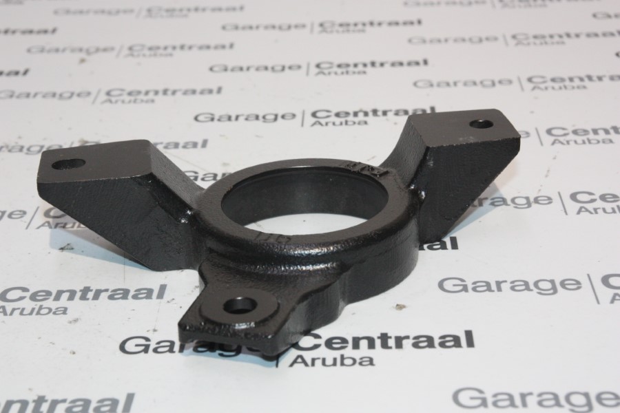 BRACKET GET RH ENG/MOUNT DSL 06- 