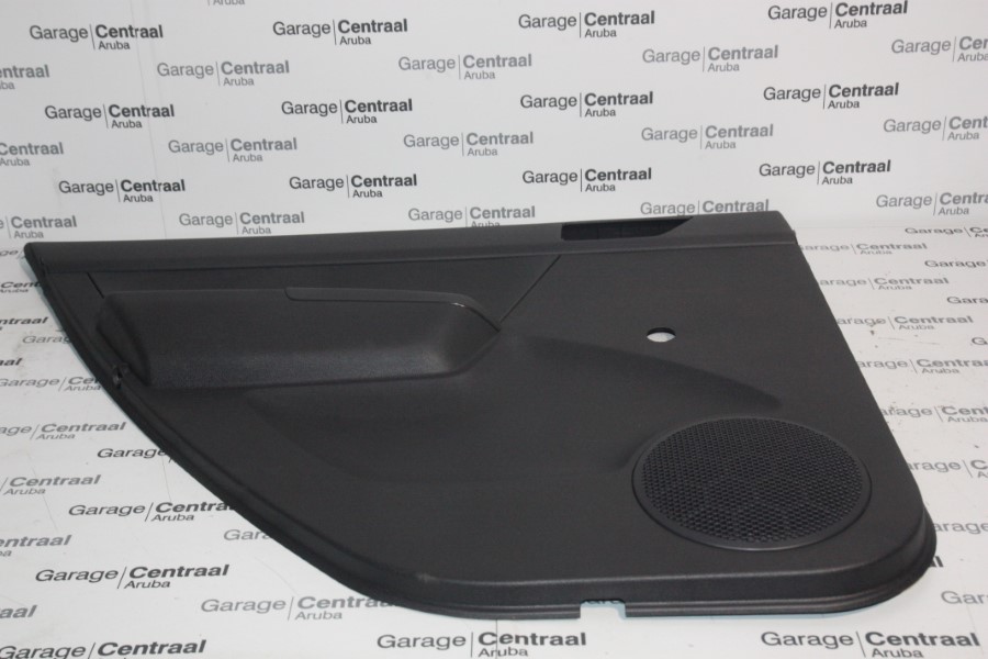 PANEL GET RR DR TRIM LH 