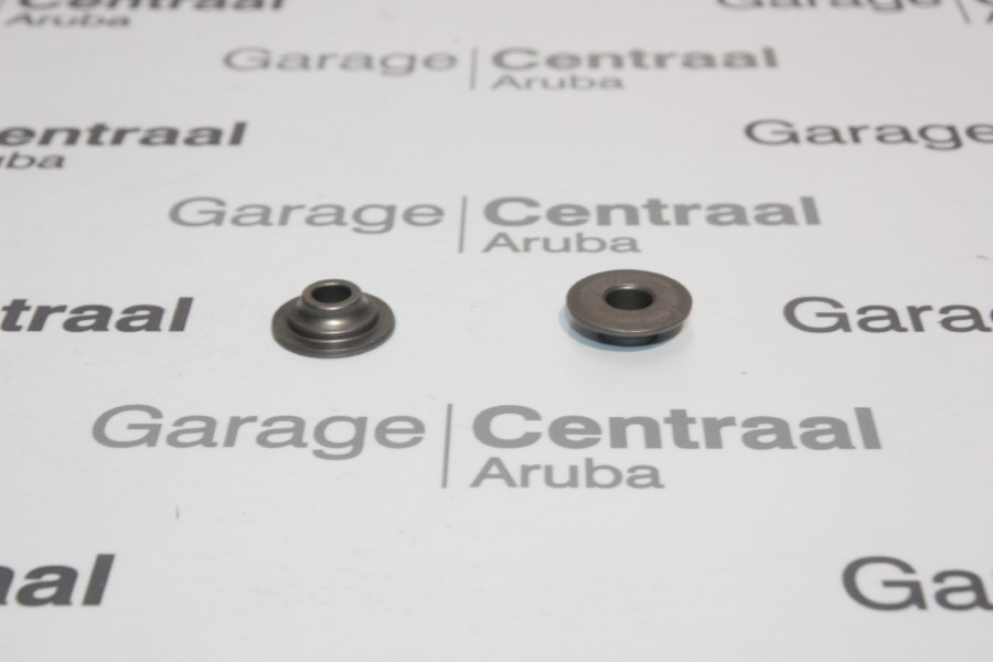 RETAINER ACC 1.5 VALVE SPRING 