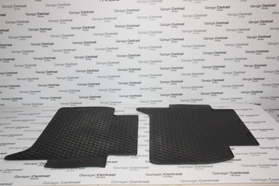MAT-SET-AMAROK-REAR 