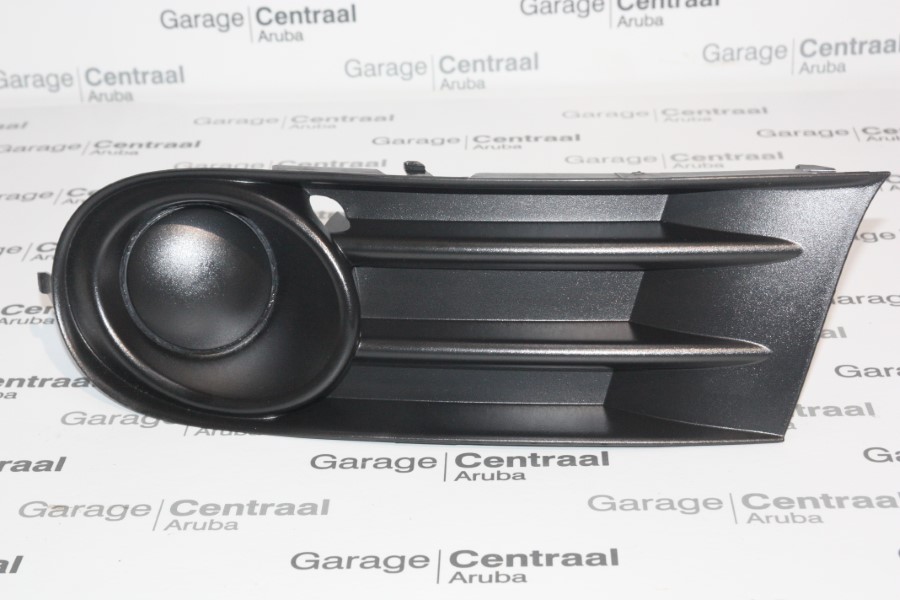 GRILLE-VOY-BMPR-LH-LWR 