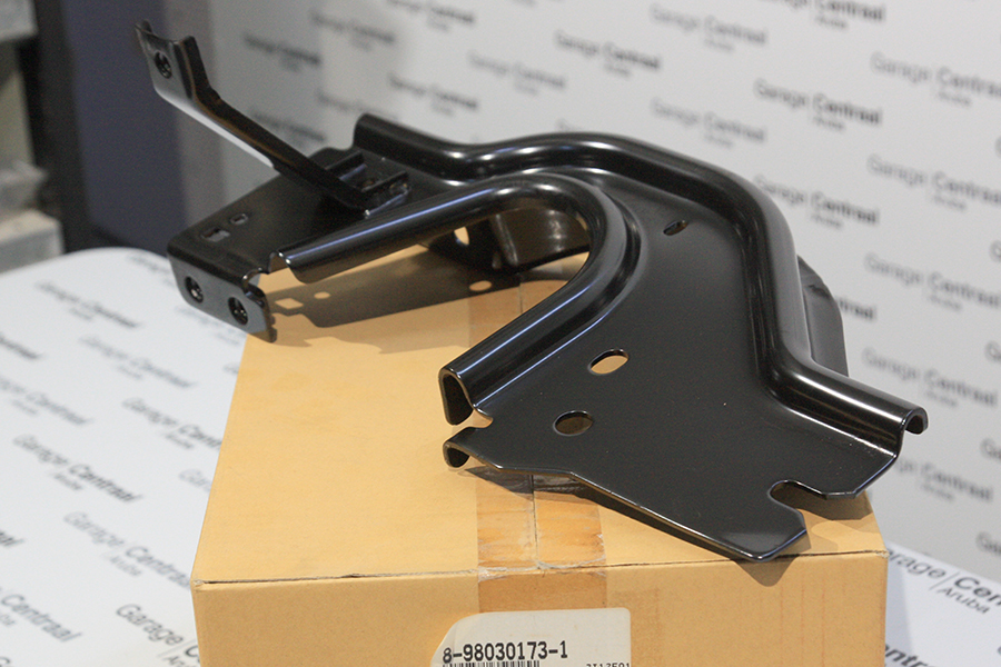 BRACKET DX LH REAR BUMPER 07-