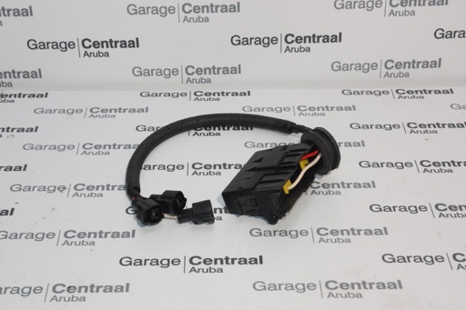 [918105H150] FUSE BOX HD65 {NEXT TO BATTERY
