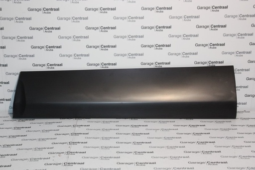 [877242E010] GARNISH TUC RH FRT DR 05-