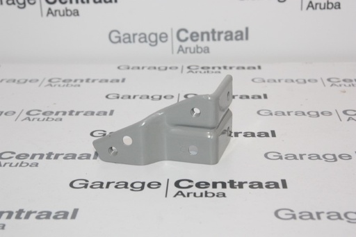 [663272S000] BRACKET TUC RH FR/FENDER 10-