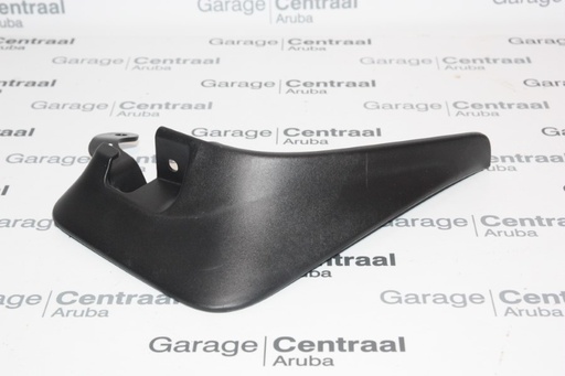 [868321E000] MUDGUARD ACC RH/FR 06-