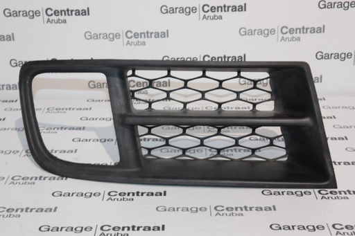 [865744A410] GRILLE H-1 RH FR/BMPR 04- GLS