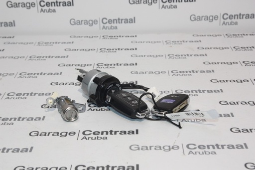 [819051R620] LOCK SET ACC 15- 