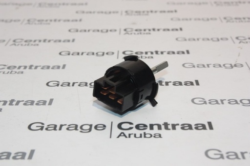 [972581E000] SWITCH ACC BLOWER 06- 