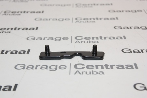 [866631C300] BRACKET GET RR/BMPR SIDE LH 05- 