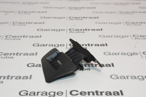 [866151C300] BRACKET GET LH RR/BMPR 06- 