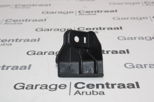 [865583K000] BRACKET SON RH FR/BMPR 04- 