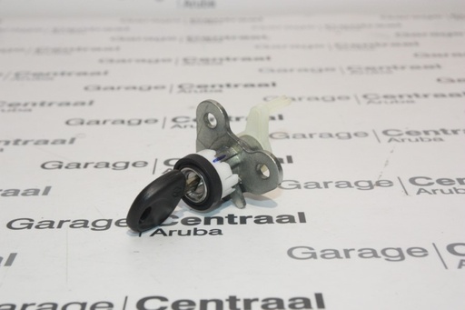 [812500XA00] LOCK I10 TAILGATE 