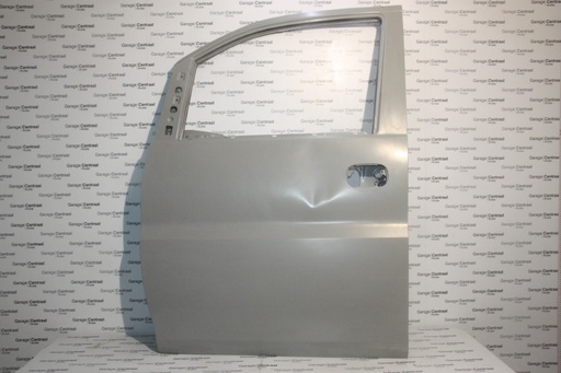 [760034A102] FR/DOOR H-1 LH 04- 